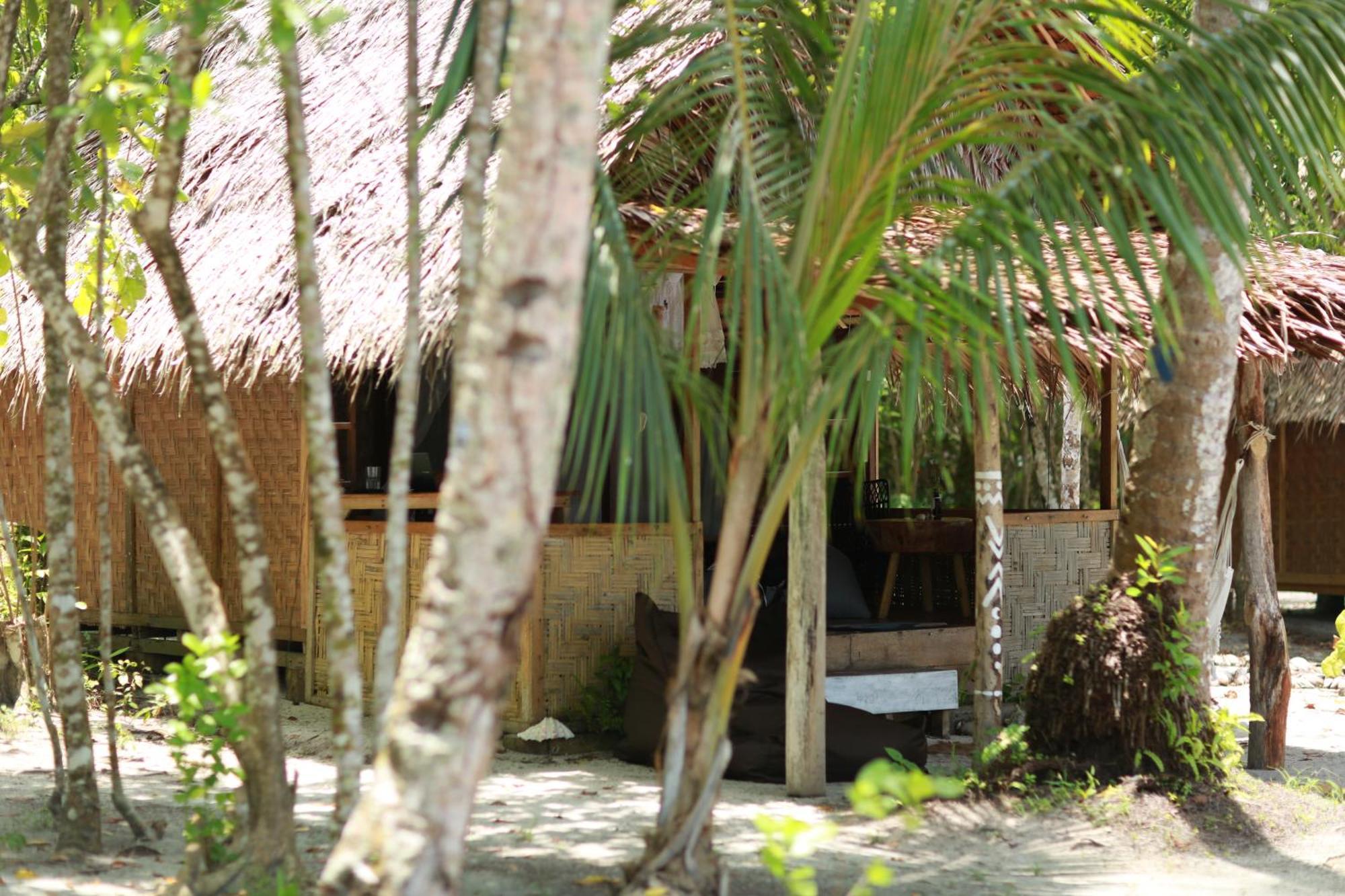 Pinang Island - Private Island Sea View Bungalows Singkil  Exterior foto