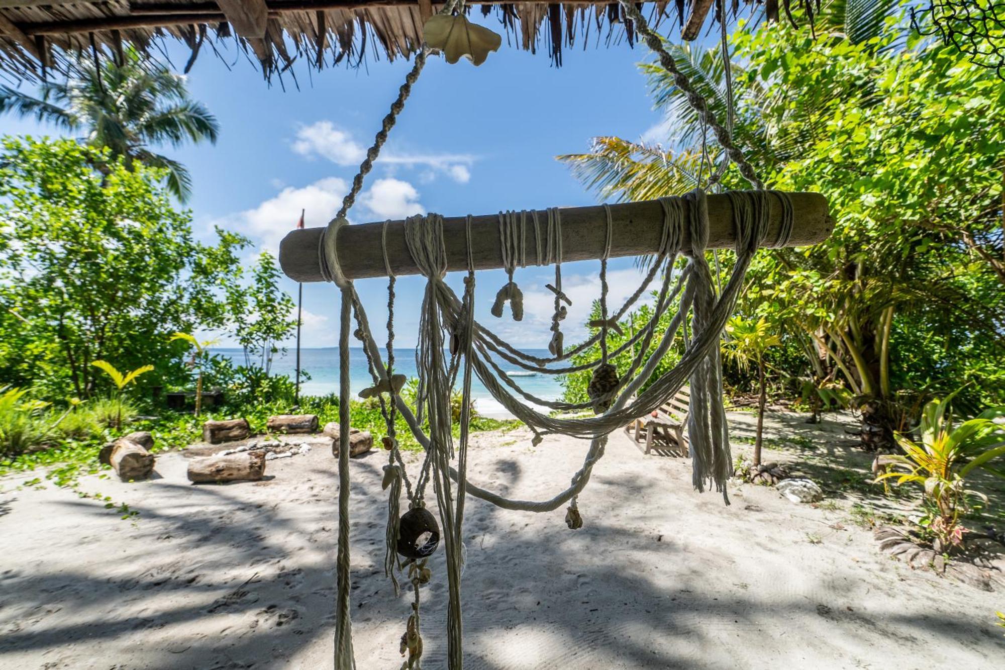 Pinang Island - Private Island Sea View Bungalows Singkil  Exterior foto