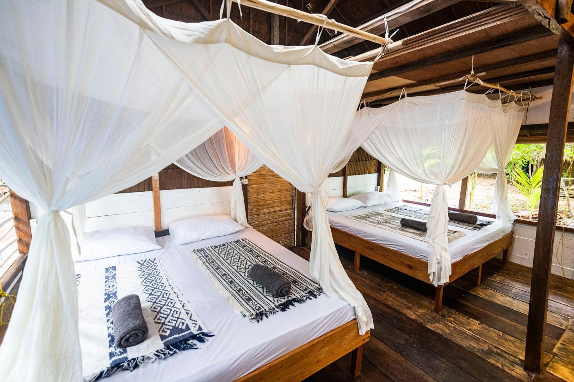 Pinang Island - Private Island Sea View Bungalows Singkil  Exterior foto